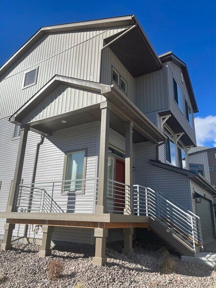 Building Photo - 6036 Callan Dr