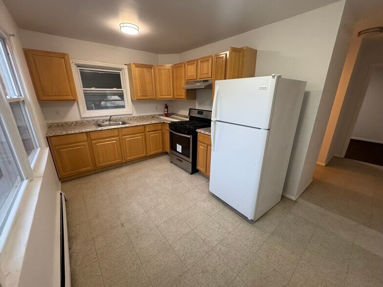 Building Photo - 231 Rahway Ave