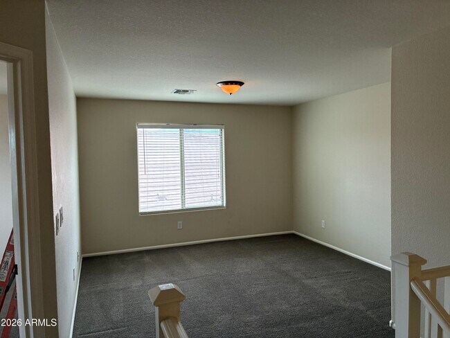 Building Photo - 2217 W Steed Ridge