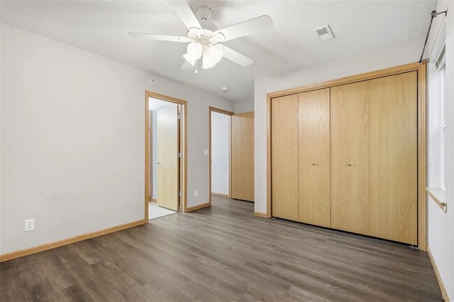Building Photo - New Listing - 2 Bedroom, 2 Bath Condo in North Liberty