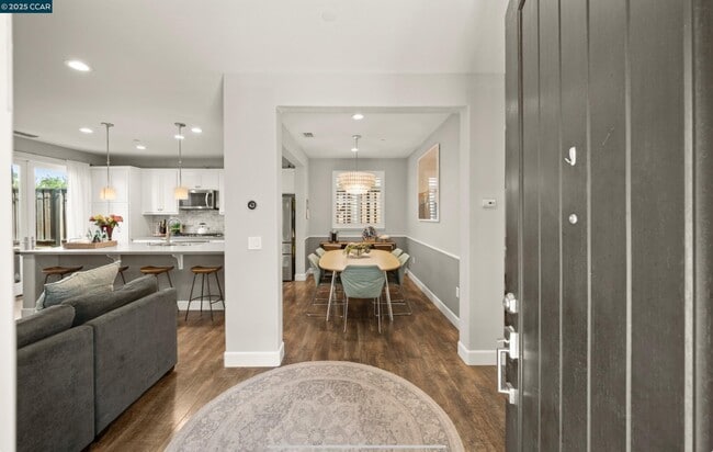 Building Photo - 110 Elworthy Ranch Dr