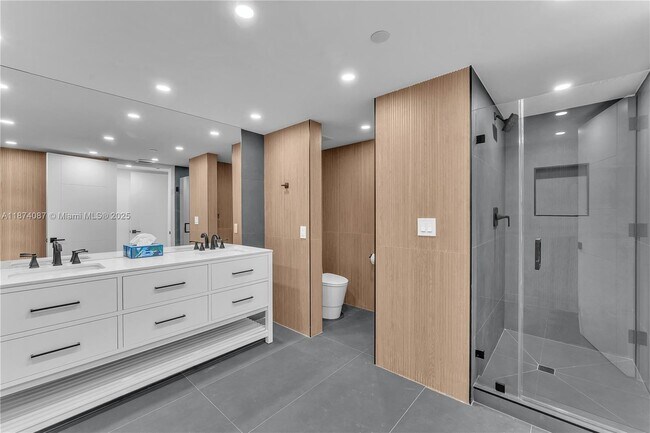 Building Photo - 19355 Turnberry Way