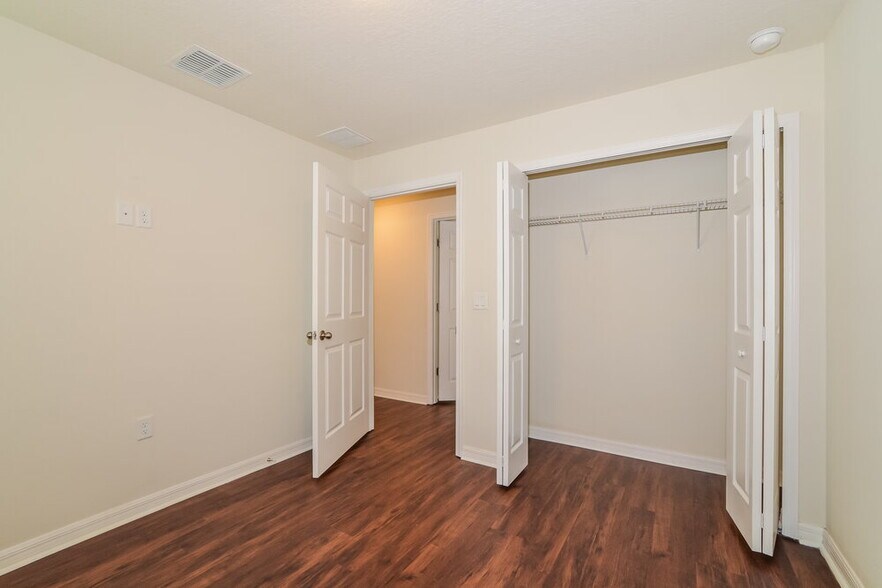 Building Photo - 938 Nancy Ct