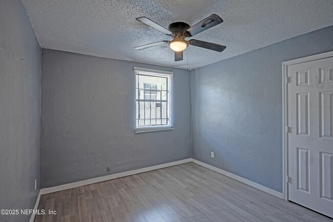 Building Photo - 4114 Moncrief Rd