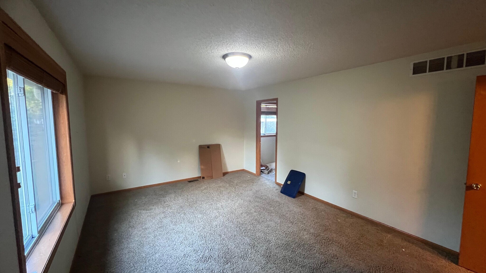 Building Photo - 2853 Wyndam Ct