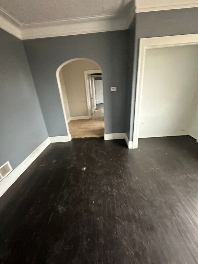 Building Photo - 2741 Doris St