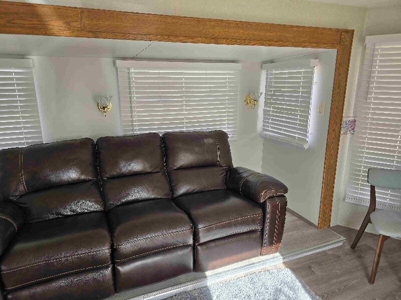 Building Photo - 4909 W Front Ave