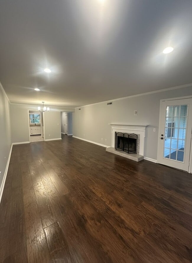 Building Photo - 207 Westfield Dr