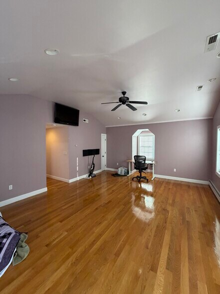 Building Photo - 100 Kimball Rd