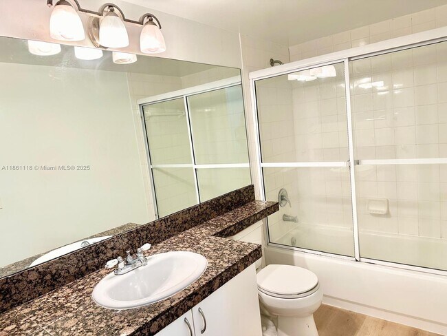 Building Photo - 19601 E Country Club Dr