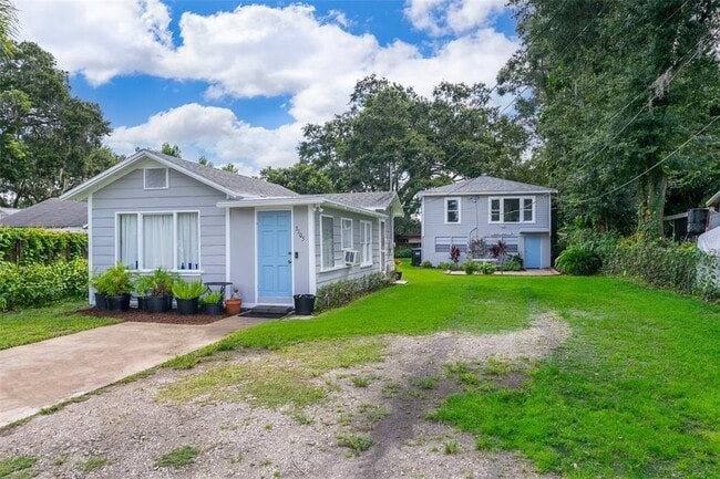 Primary Photo - 3105 S Crystal Lake Dr