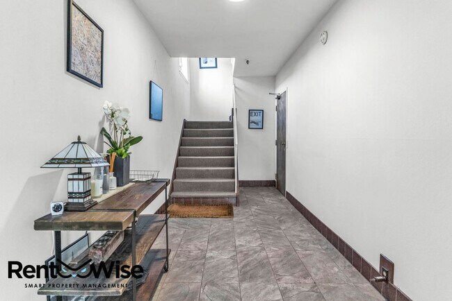 Building Photo - 11 Argent Alley