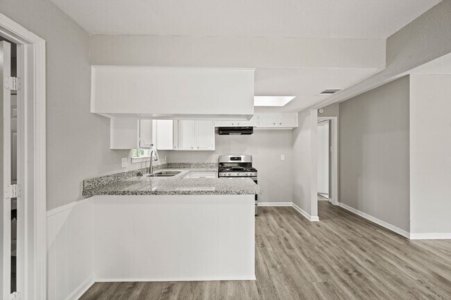 Building Photo - 11026 Spottswood Dr
