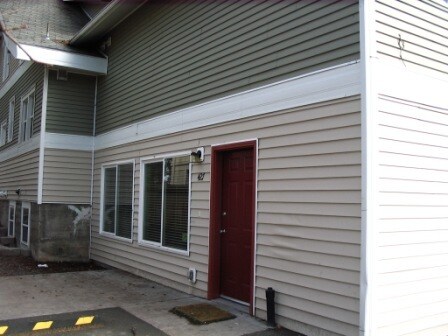 Building Photo - 427 NE Colorado St