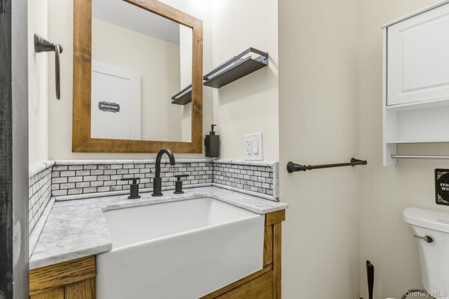 Building Photo - 1156 NY-35