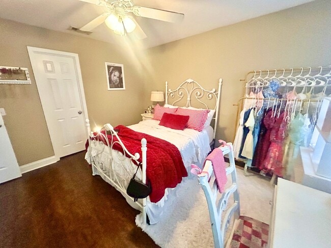 Building Photo - 117 Tuscany Trail