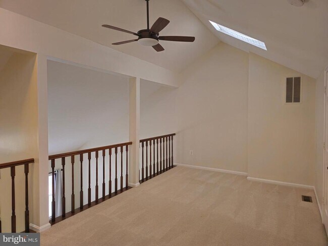 Building Photo - 6565 River Tweed Ln