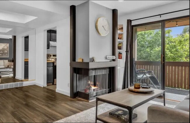 Building Photo - 6881 S Countrywoods Cir