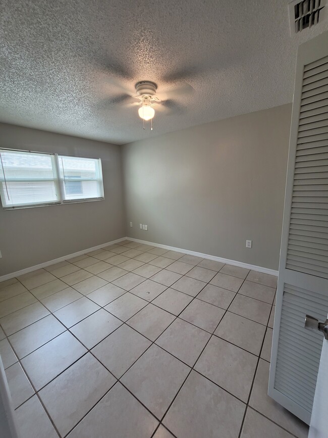 Building Photo - 8089 Omaha Cir
