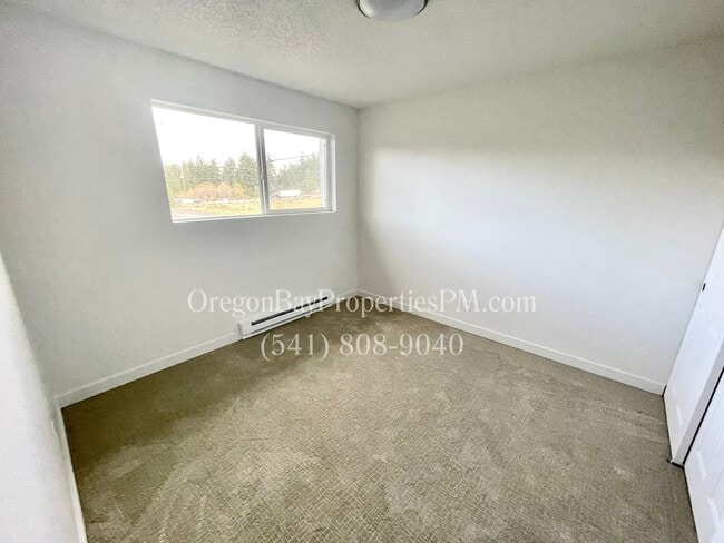 Building Photo - 212 Laclair St