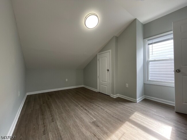 Building Photo - 37 12th Ave
