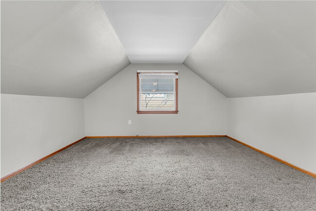Building Photo - 1171 Hilltop Dr