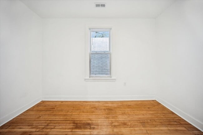 Building Photo - 5049 W 29th Pl