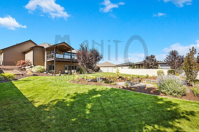 Building Photo - Stunning River Ridge Home With Spectacular Views