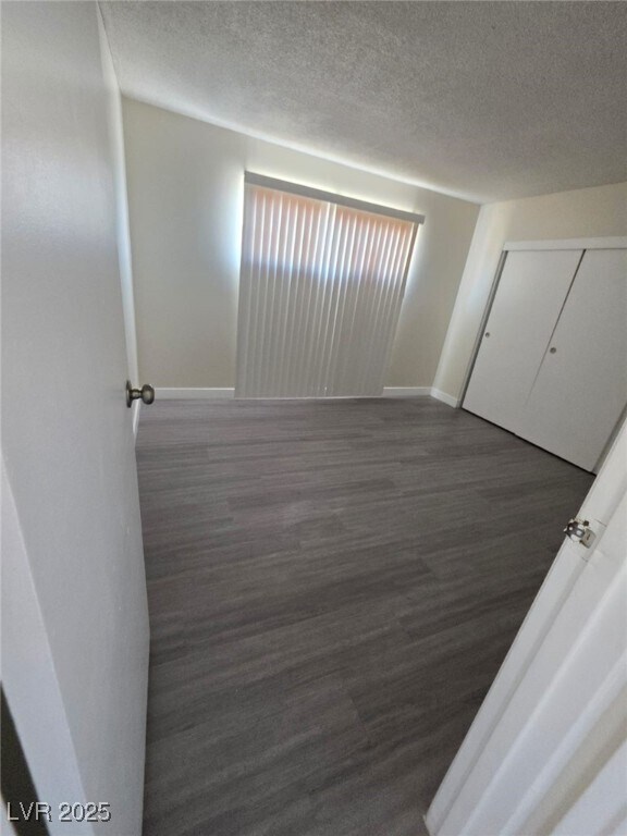 Building Photo - 1075 E Desert Inn Rd