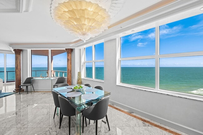 Building Photo - 2110 N Ocean Blvd