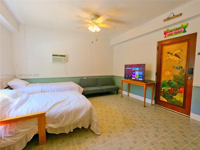 Building Photo - 23 Harbor Dr