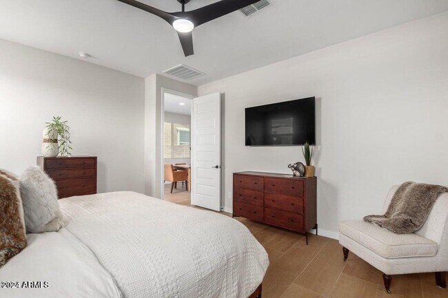 Building Photo - 9001 W Rancho Dr