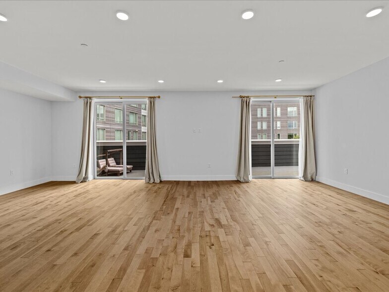 Building Photo - 50 Hichborn St