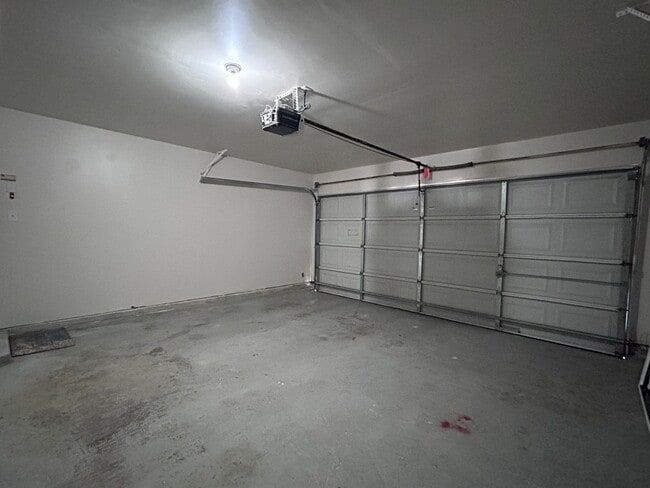 Building Photo - Spacious 4-Bedroom Converse Home with Loft, Flex Room, and Included Appliances