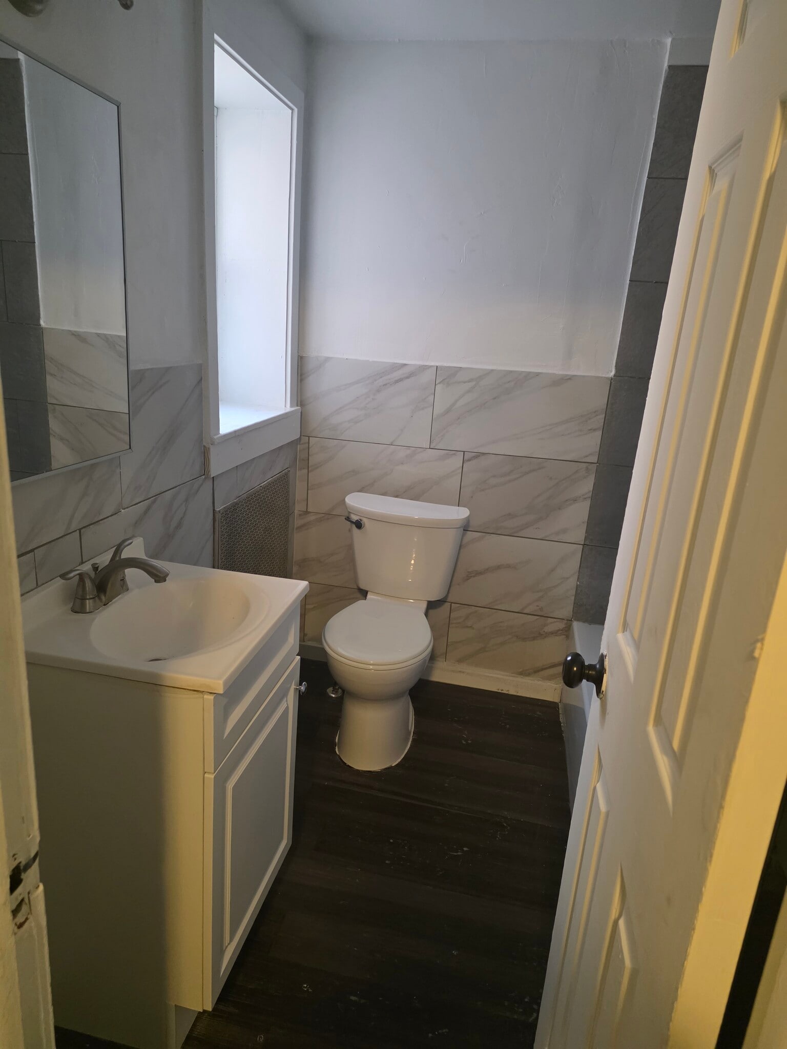 Bathroom - 525 Monmouth St