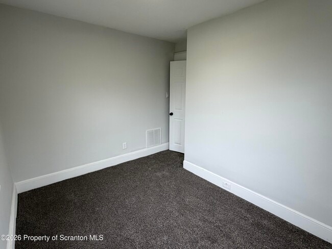 Building Photo - 1156 Murray St