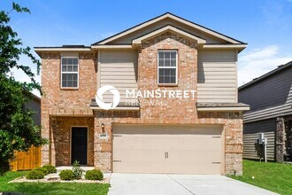 Building Photo - 4 Bedroom Pet-Friendly Home in New Braunfels, TX with Main Street Renewal