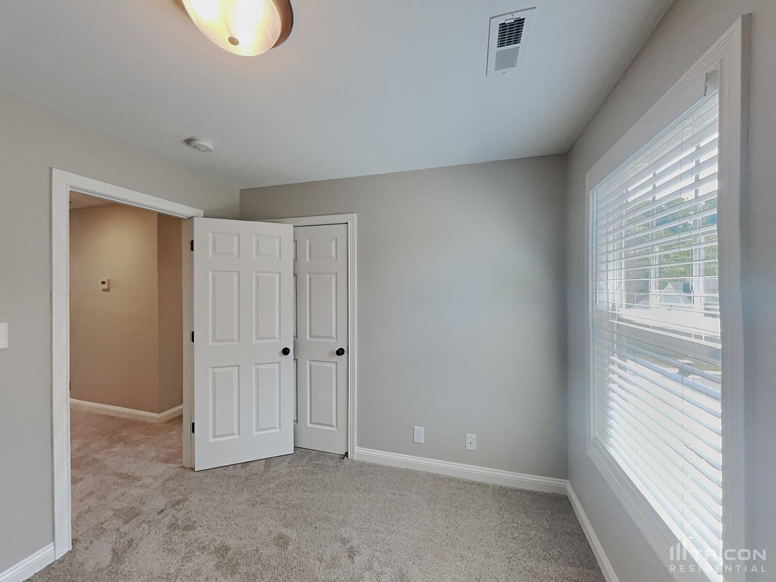 Building Photo - 129 Bonnell Dr