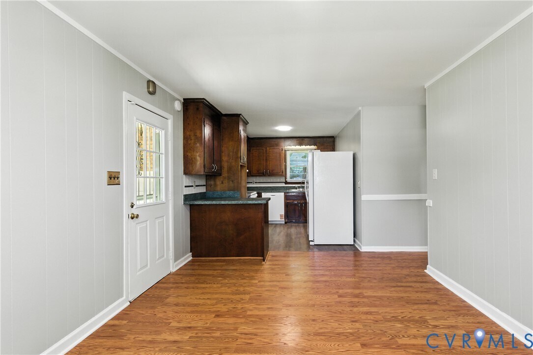 Building Photo - 2111 Clary Rd