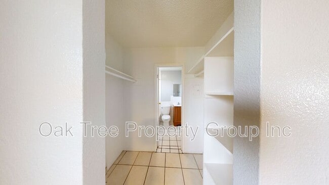 Building Photo - 2232 Seminary Ave