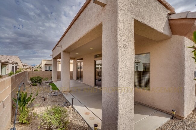 Building Photo - 316 W Sunrise Vista Dr