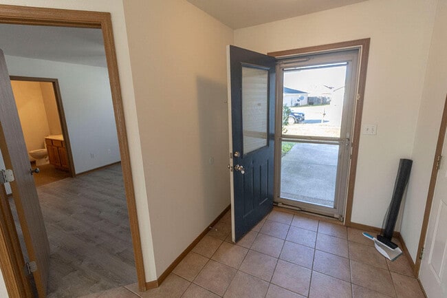 Building Photo - 1602 Typhoon Dr