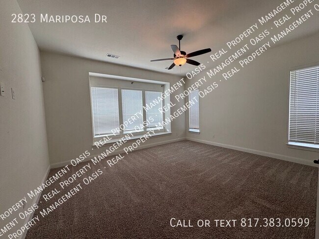 Building Photo - 2823 Mariposa Dr