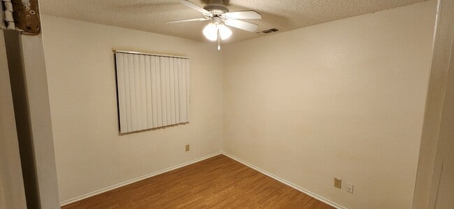 Building Photo - Beautifully Renovated 3 Bedroom- Rita Ranc...