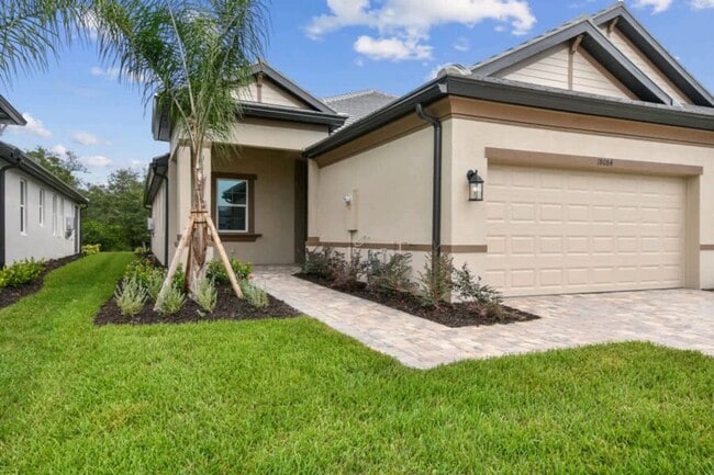 Building Photo - Lakewood Ranch Brand New Villa 2 bedroom with flex space (Office/ 3rd Bedroom)