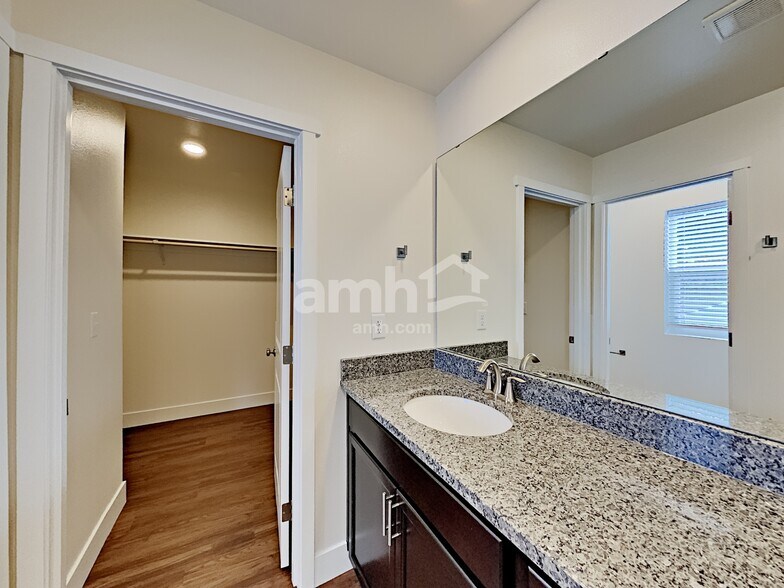 Building Photo - 12726 81st Ave Ct E