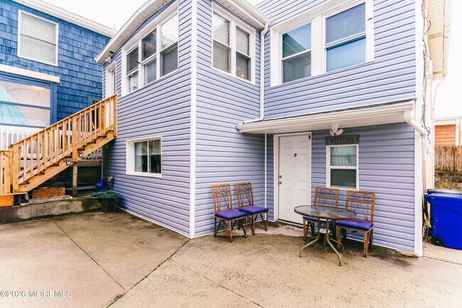 Building Photo - 13 Decatur Ave