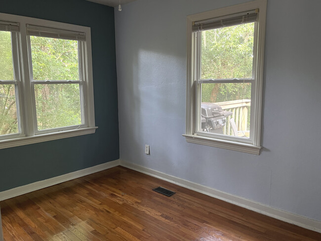 Back bedroom - 1423 Grape St