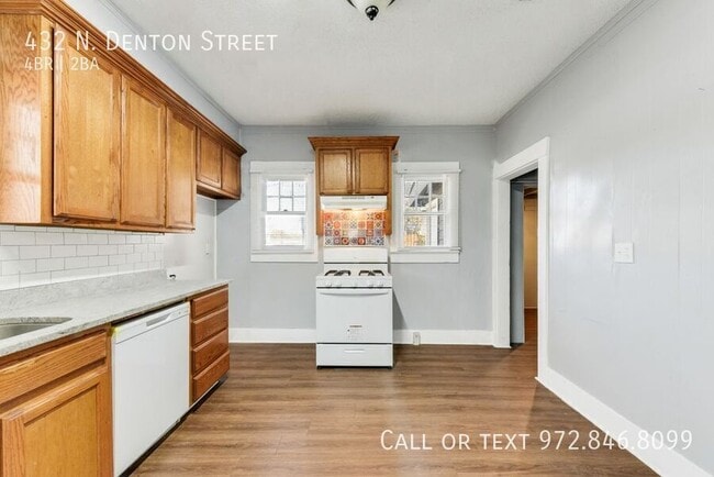 Building Photo - 432 N Denton St