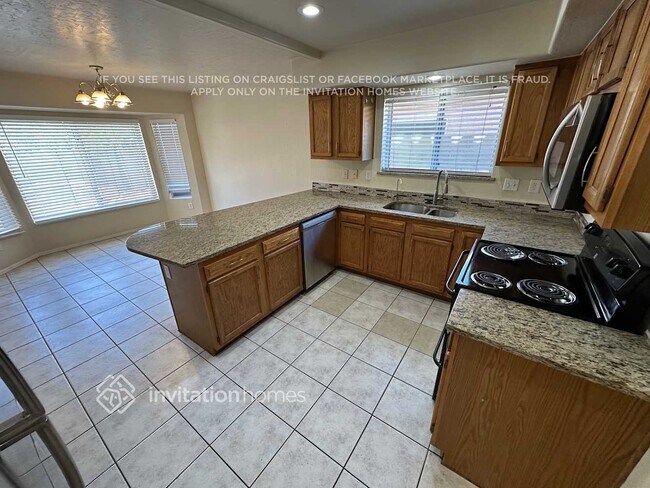 Building Photo - 4530 E Bannock St